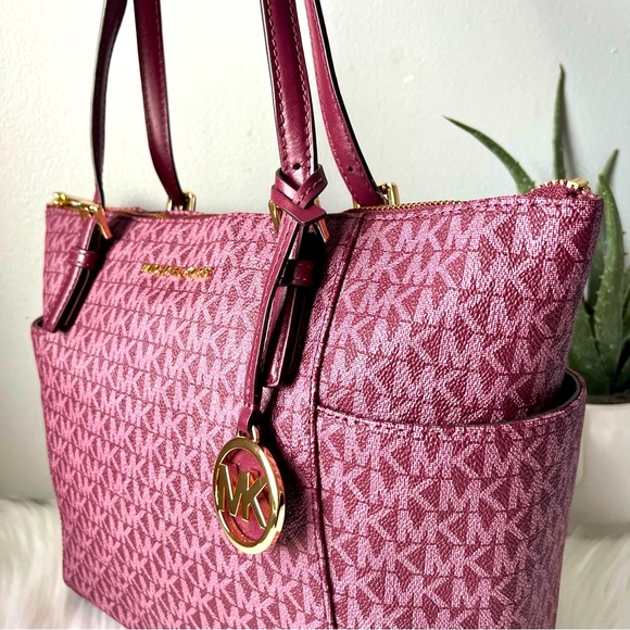 Michael Kors Dark Berry Jet Set East West Top Zip Tote Bag - Picture 5 of 12